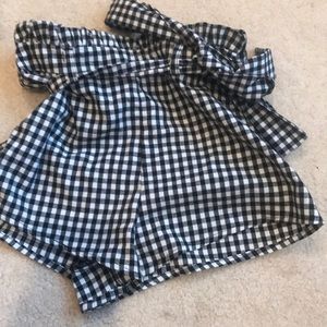 Girls checkered shorts with bow